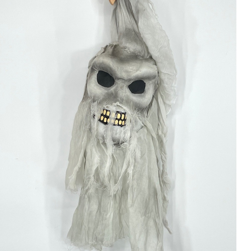 The Paper Magic Group Unisex Mask OS Costume Gray Ghost Skull Gauze 2011